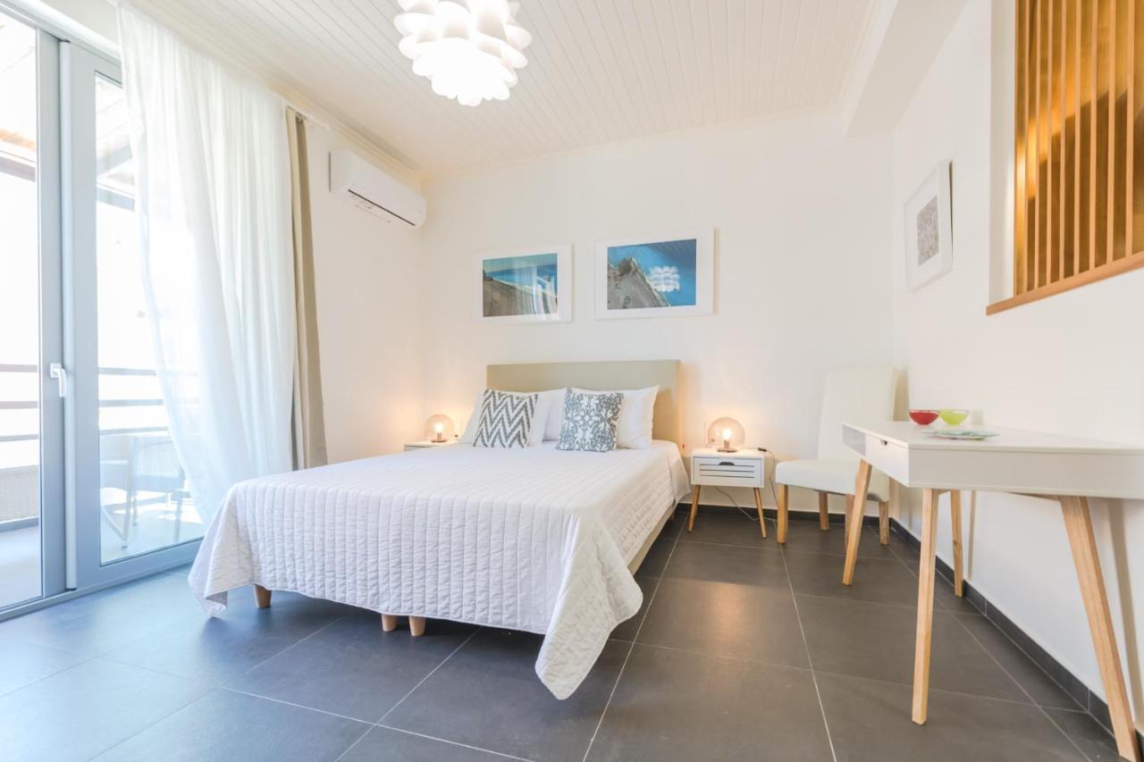 Rotunda Suites Kalamaki Exteriör bild